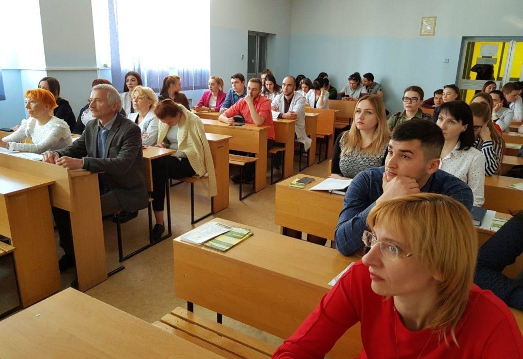 Участь у міжкафедральному семінарі «Екологічний менеджмент у фармації»