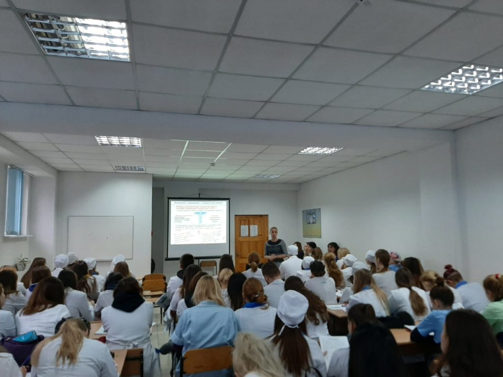 Спільна профорієнтаційна робота на базі Харківського обласного медичного коледжу
