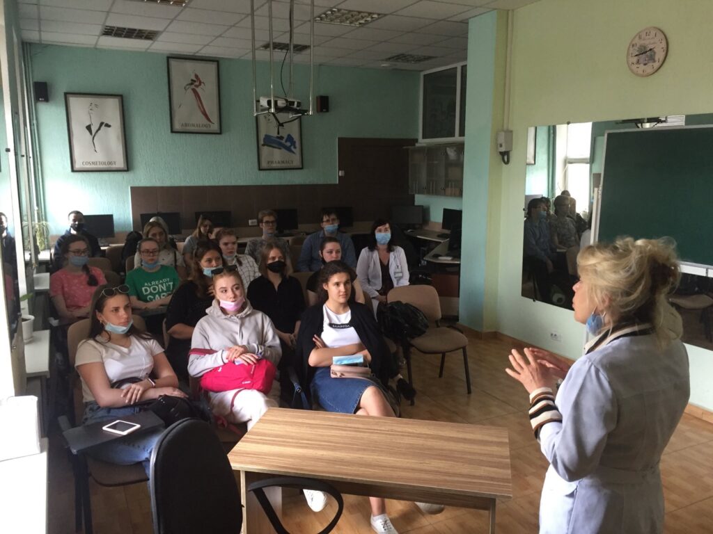Профорієнтаційна робота на базі Харківського обласного медичного коледжу
