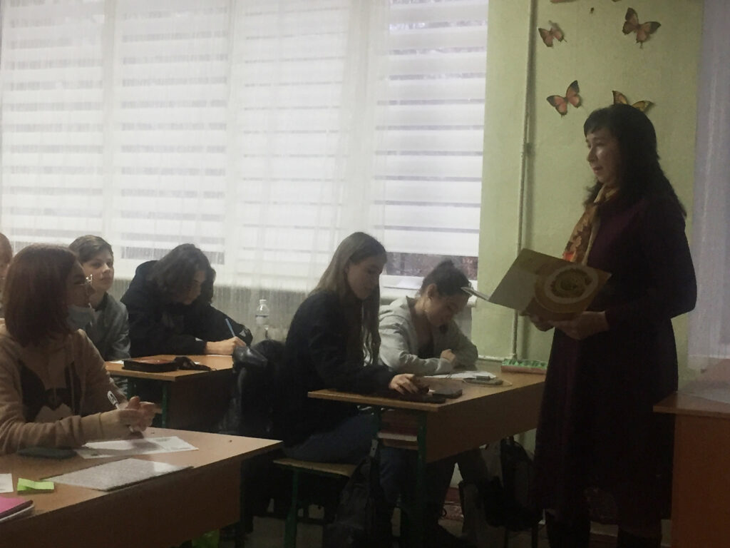 Учні Харківської ЗОШ № 51 взяли участь у написанні диктанту, присвяченому правильному використанню антибіотиків